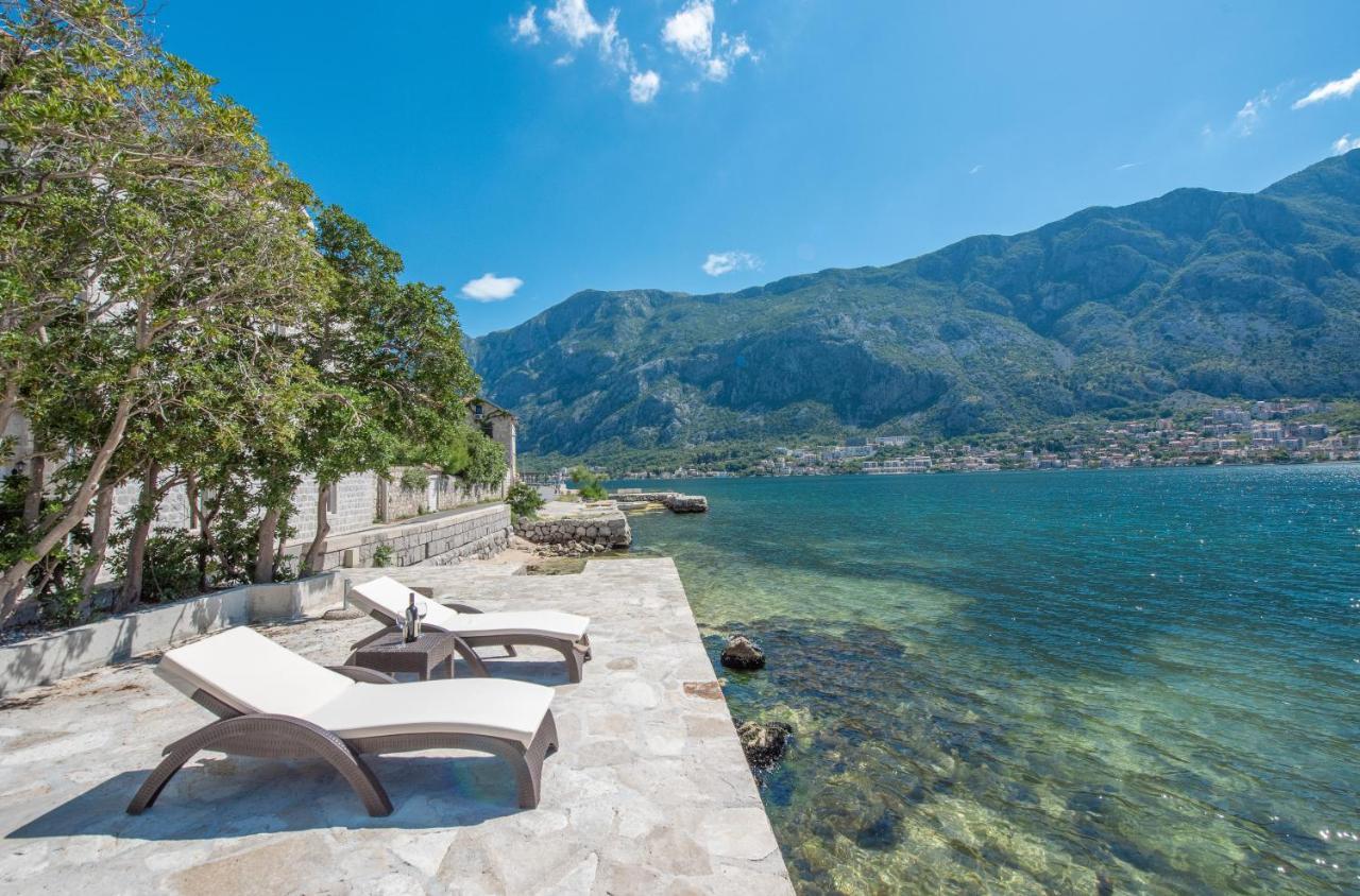 Seafront Apartment Kotor Exteriör bild